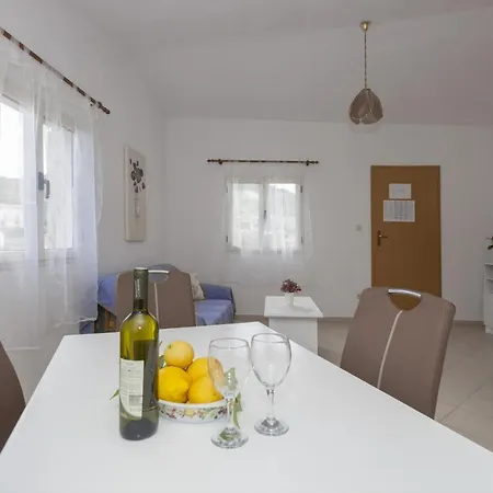 Apartamento By The Sea Stomorska, Solta - 14960