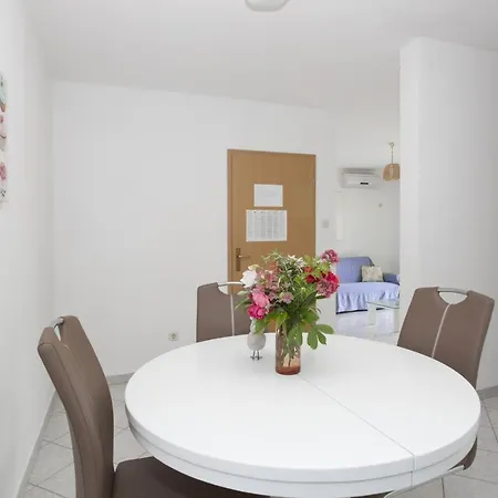 By The Sea Stomorska, Solta - 14960 Apartamento Stomorska